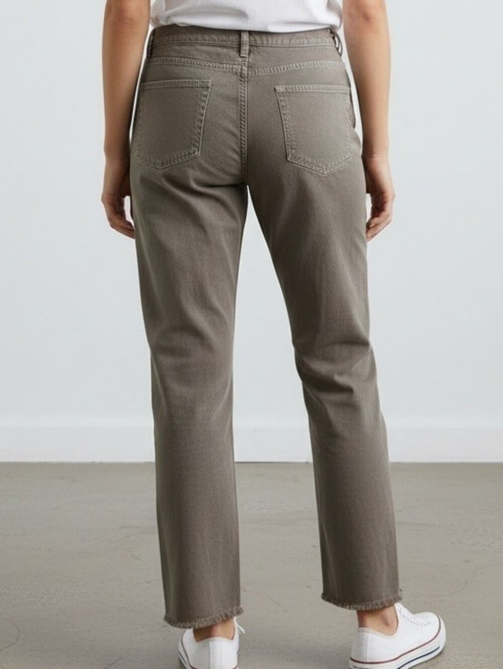 Nili Lotan Boyfriend Mid-Rise Bitton Fly Mocha Raw Hem 100% Cotton Jeans 8